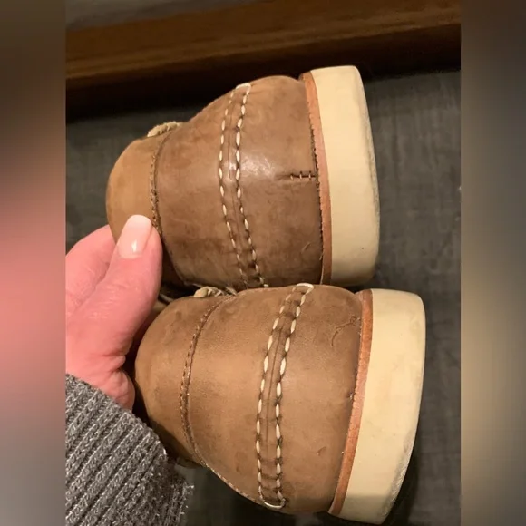 Tommy Bahama Mens Boat Shoes, Brody,11 M, Good Condition, Some Loose Stitching - Picture 11 of 14